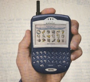 Vintage Printed realtor Magazine ad March 2004 NEXTEL.Done. BlackBerry 7510 - Imagen 1 de 5