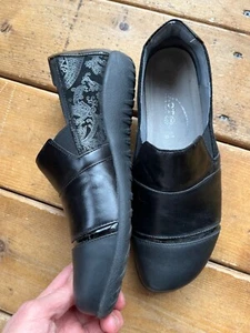 Scarpe Naot taglia 10 donna 41 Miro mocassino slip on ballerine pelle nera - Foto 1 di 11