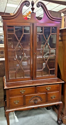 Delantero High-Boy vintage de vidrio de caoba de 2 piezas Hutch Foto 1 de 4