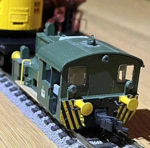 Trix H0 Rangierlok 22122 Digital mit Bundeswehr-Wagen und Kranwagen - Bild 1 von 15