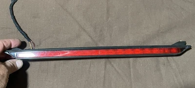2002 Volkswagen VW Jetta Wagon 3rd Third Brake Lamp 1J6945097C Gehaeuse 4506 FER - Image 1 of 4