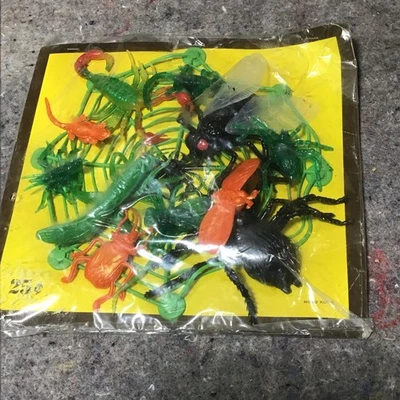 VTG Rare Rubber 12  Bugs Jigglers Toys Vending Machine Display Hong Kong - Image 1 of 4