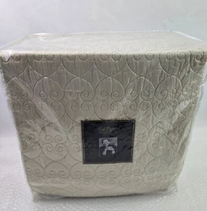 Bob Mackie Queen Coverlet Set Beige Coverlet Shams Pillow - Picture 1 of 3