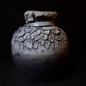 kleine, original "Raku" Vase mit spannender Schrumpfglasur - Bild 1 von 10