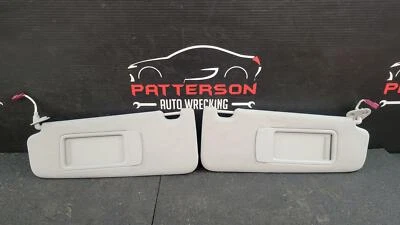 BMW 328XI 2008 conductor pasajero izquierdo derecho parasol con iluminación Foto 1 de 4