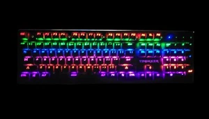 Gaming Keyboard & Mouse, Redragon 3200 Dpi & Yingkeer Mechanical Keyboard. - Picture 1 of 11