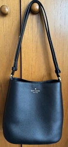 Bolso Bandolera/Hombro Pequeño Kate Spade New York Damas/Tamaño 24x24x13cm - Imagen 1 de 10