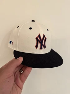 Hat Club Exclusive White Dome New York Yankees Size 7 3/8 MLB Side Logo - Picture 1 of 5