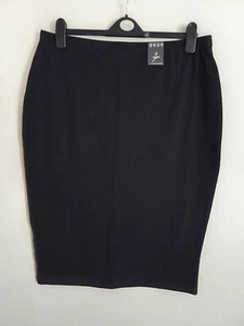 Primark Women's Fitted Knee Length Black Pencil Skirt. Size 18. Never Worn - Picture 1 of 2