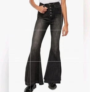 Free People Jeans Größe 28 We The Free schwarz irreplaceable Flare Denim - Bild 1 von 10