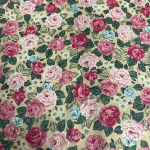 Rosa Rosen I. Hellbrauner Baumwollstoff. Springs Industries BTY  - Bild 1 von 3