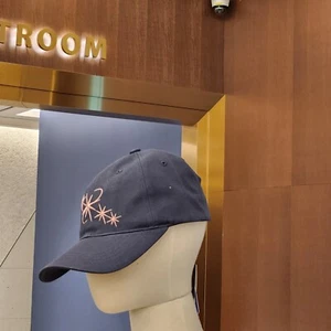 GORRA DE BOLA TXT X ISTKUNST 2025 TOMORROW X TOGETHER WORLD TOUR ACT PROMETE EP2 - Imagen 1 de 1