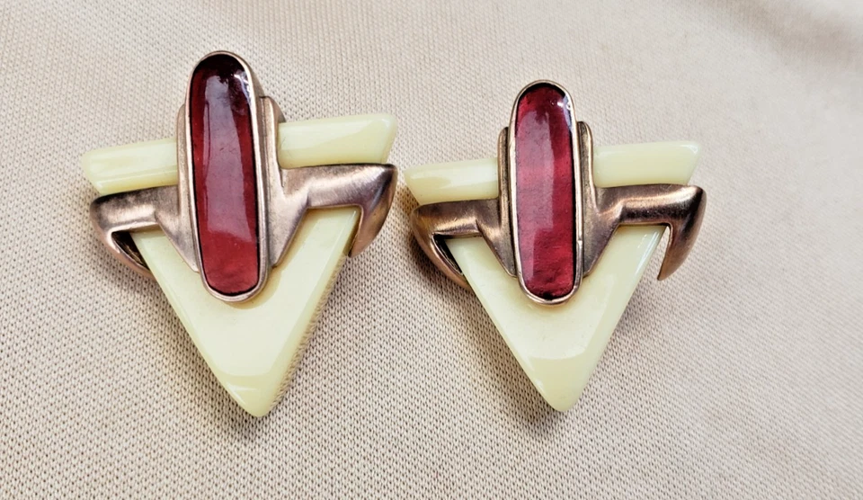 Pendientes perforados Monet Art Deco color crema colección directivas Foto 1 de 4