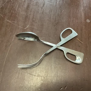 Juego de cuchara y tenedor, no sé qué año son pero son geniales. - Imagen 1 de 7