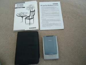 CASIO POCKET VIEWER PV-S250 2MB VINTAGE SILBER & BLAU MIT FELLOWS SCHWARZ ETUI - Bild 1 von 7