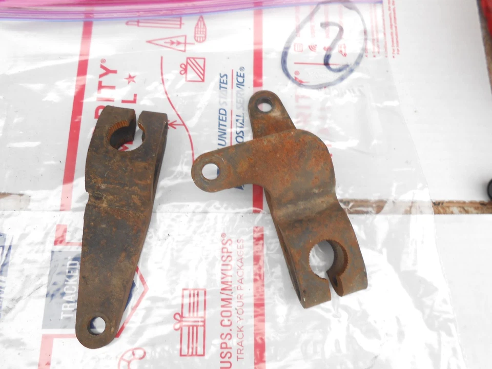 Piezas 340 y 440 John Deere Trailfire: AMBOS NUDILLOS DE DIRECCIÓN #2 Foto 1 de 1