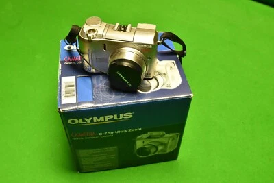 Olympus C-750 4MP Digital Camera w/ 10x Optical Zoom - Image 1 of 4