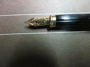 Cross Century ll 18 Kt Gold M-NIB REPLACEMENT  Nib - Picture 1 of 3