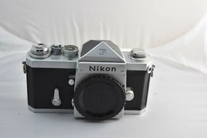 Nikon F Chrom, Frühmodell, Red Dot 6592656, Top - Bild 1 von 7