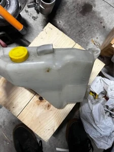 C34 Nissan Stagea Coolant Overflow Bottle - Picture 1 of 2