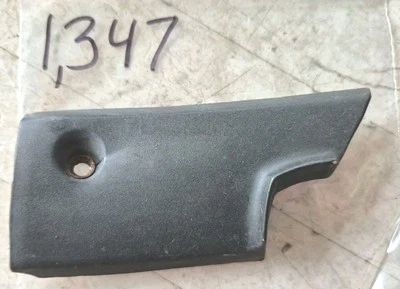 Original 1970-72 GM Oldsmobile Cutlass 442 ventana trasera interior esquina moldura Foto 1 de 4