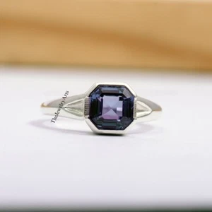 Elegant Alexandrite Ring, Asscher Cut, Color Changing Gemstone Ring - Picture 1 of 7