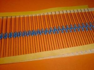50x 0,68 Ohm / 0,6 Watt Metallschicht Widerstand BF0207 - Picture 1 of 2