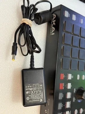 Centro de producción musical profesional Akai MPC ONE Foto 1 de 4