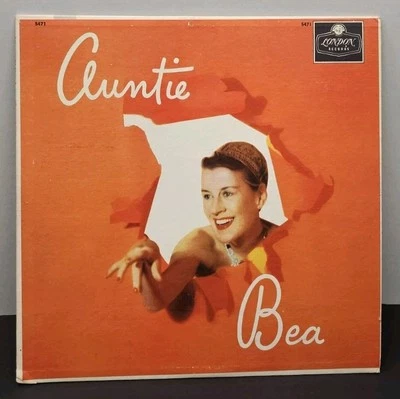 Auntie Bea: Beatrice Lillie London Made in England X.5471 Vinyl — 第 1/4 张图片