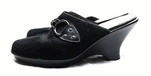 Bandolino Black Suede Wedge Slip On Mule Clog Slide Sandal Women Shoes 9.5M 40,5 - Picture 1 of 7