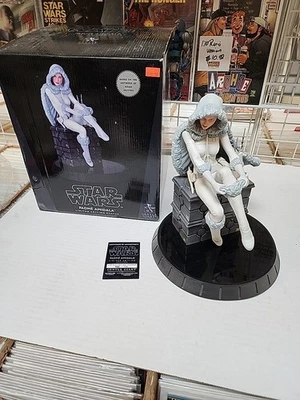 Gentle Giant Star Wars Padme Amidala Statue Adam Hughes 330/774 - Image 1 of 4