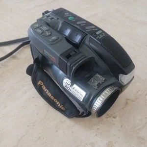 Panasonic PV-L551D Palmcorder VHS-C Camcorder Video Camera Parts Only - Picture 1 of 9