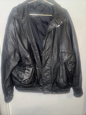 Chaqueta Bomber STEFANO MAN Vintage Cuero Negra Aislada Para Hombre Talla XL Foto 1 de 4