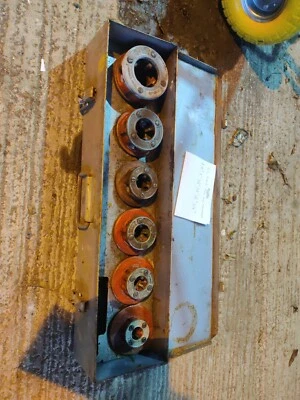 ridgid pipe threader Dies 1 & 1/2" 1" 3/4" 1/2" 3/8" Manual Ratchet Machine  - Image 1 of 4