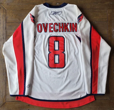 Reebok Washington Capitals Alex Ovechkin #8 Official NHL Jersey Adult XL Cover