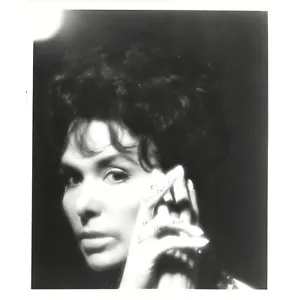 Lena Horne Signed B/W 8x10 Photo JSA COA Autograph - Picture 1 of 2