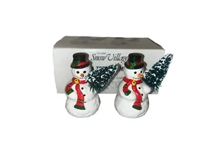 Department 56 Snow Village "Un árbol para mí" Juego de 2 accesorios 5164-0 muñeco de nieve - Imagen 1 de 4