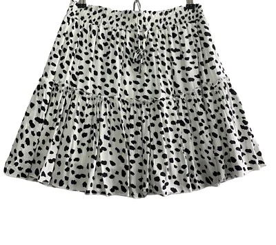 Falda forrada de mujer Alelly calce y acampanada blanca negra a lunares talla M Foto 1 de 4