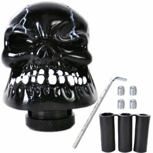 Universal Manual Stick Operation Car Gear Shift Knob Lever Resin Skull - Picture 1 of 12