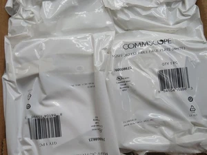 LOT OF 25 COMMSCOPE 760008623 M26FP-262 FLEXIBLE FACEPLATE DOUBLE GANG FRAME WHI - Picture 1 of 7