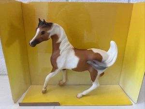 Breyer 700596 Breyerfest Dinner Modell 1996 Tseminole Wind Pferd, nur 3500 hergestellt - Bild 1 von 11