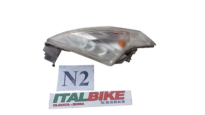 Freccia posteriore sinistra Piaggio Beverly 125 300 2010 2014 350 2013 2014 - Immagine 1 di 4