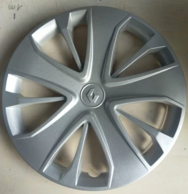 RENAULT LOT DE 4 ENJOLIVEURS CLIO IV POUR JANTES 15"