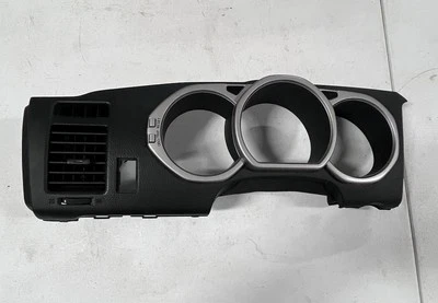Toyota 4Runner 2004 - bisel de cuadro de instrumentos con ventilación de aire acondicionado Foto 1 de 4