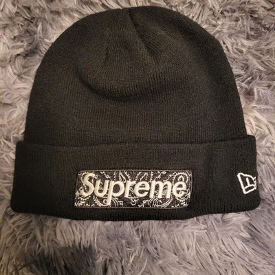 Supreme x New Era FW19 Bandana Box Logo Paisley Beanie Black. - Image 1 of 2