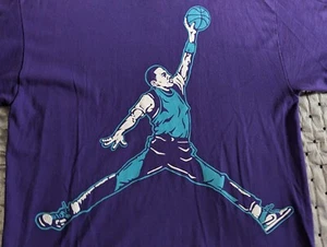 Vintage 2008-2009 Ulrich Chicago Artist Jordan Grape 5 LS T-shirt - Picture 1 of 7