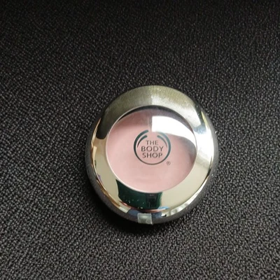 DISCONTINUED BRAND NEW BODYSHOP "FARD A JOUES 03" CHEEK COLOUR/BLUSHER - Image 1 of 2
