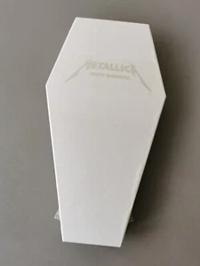 METALLICA lim. COFFIN Edt. 2x CD DVD T-SHIRT and more BOX Death Magnetic (2008) - Foto 1 di 4