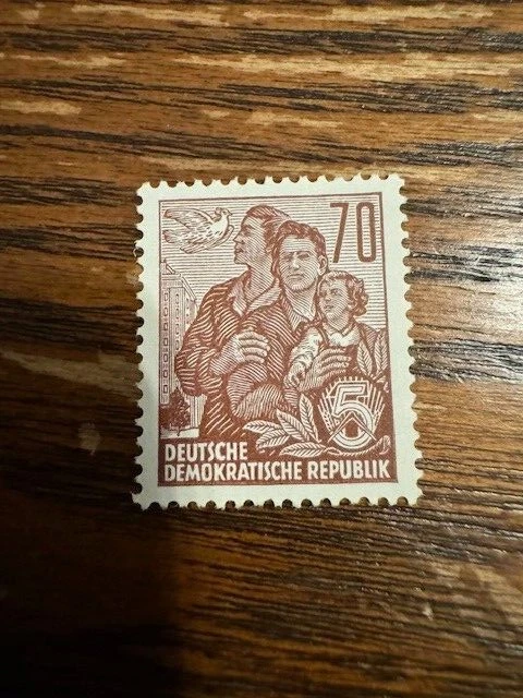 DDR stamps MNH SC#230A (1955)  F/VF Single SCV $7.50 - Image 1 of 1