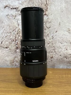 Sigma 70-300mm f/4-5.6 DL Macro Lens A Mount for Minolta or Sony Cameras M T4 - Image 1 of 4